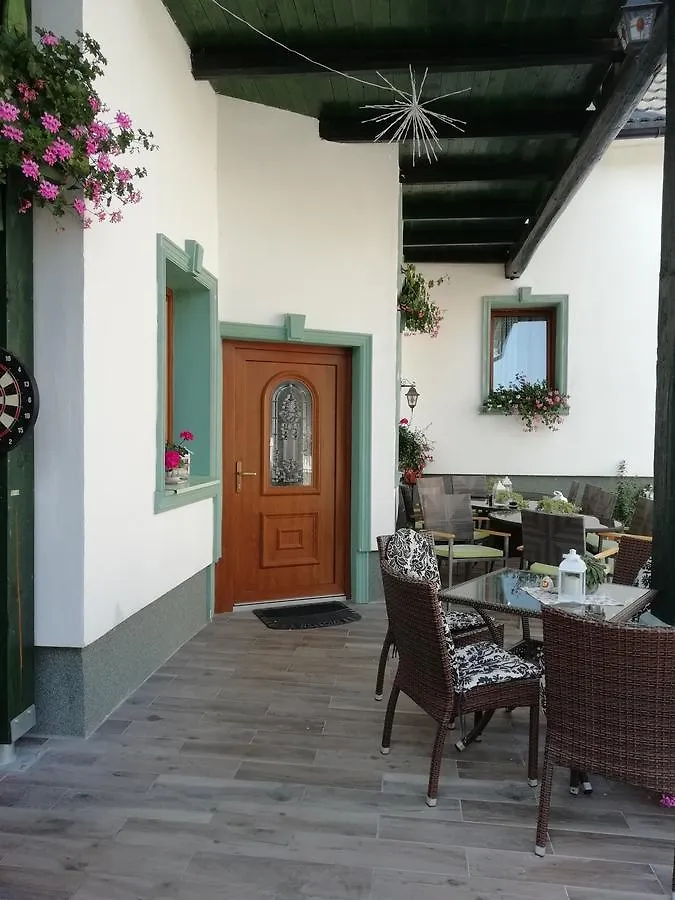 Mama'S House Hostel Cerklje na Gorenjskem 0*,  Slovenia