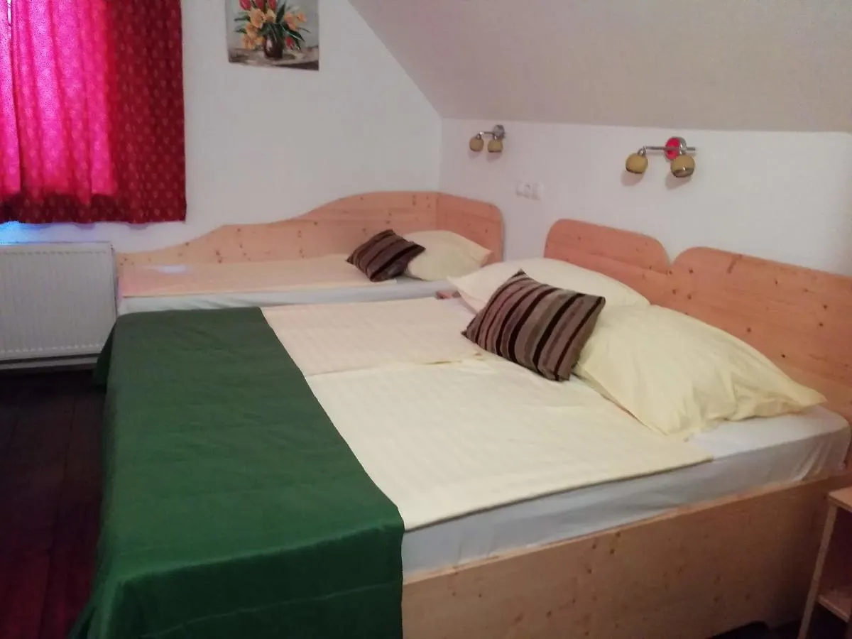 Mama'S House Hostel Cerklje na Gorenjskem Slovenia
